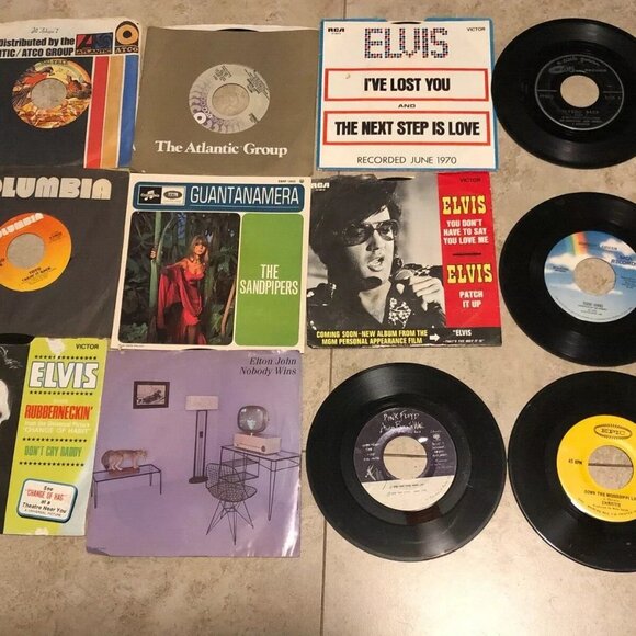 RCA Record Lot (16) - PreownedUntested See Pics- Elvis Elton John Pink Floyd